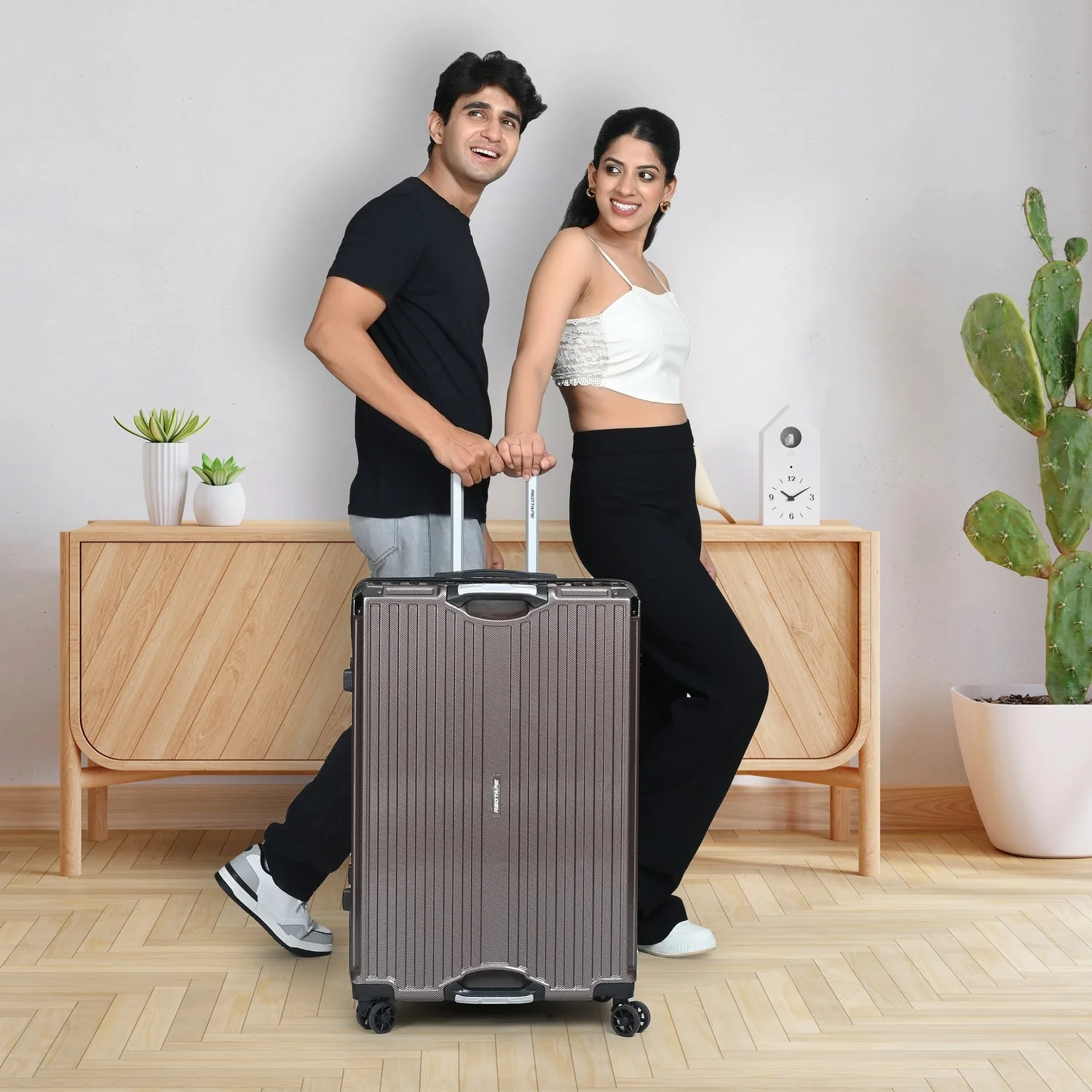100L Hard Luggage Trolley Bag for Travel - Image 8