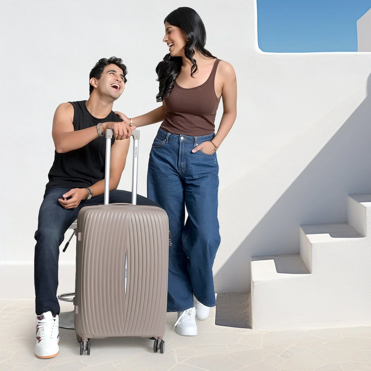 100L Polypropylene Hard Luggage Trolley Bag - Image 8