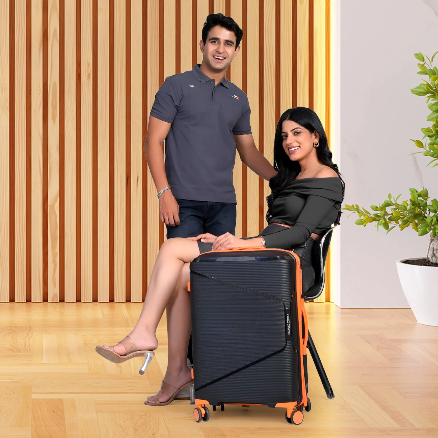 40L Polypropylene Hard Luggage Trolley Bag - Image 8