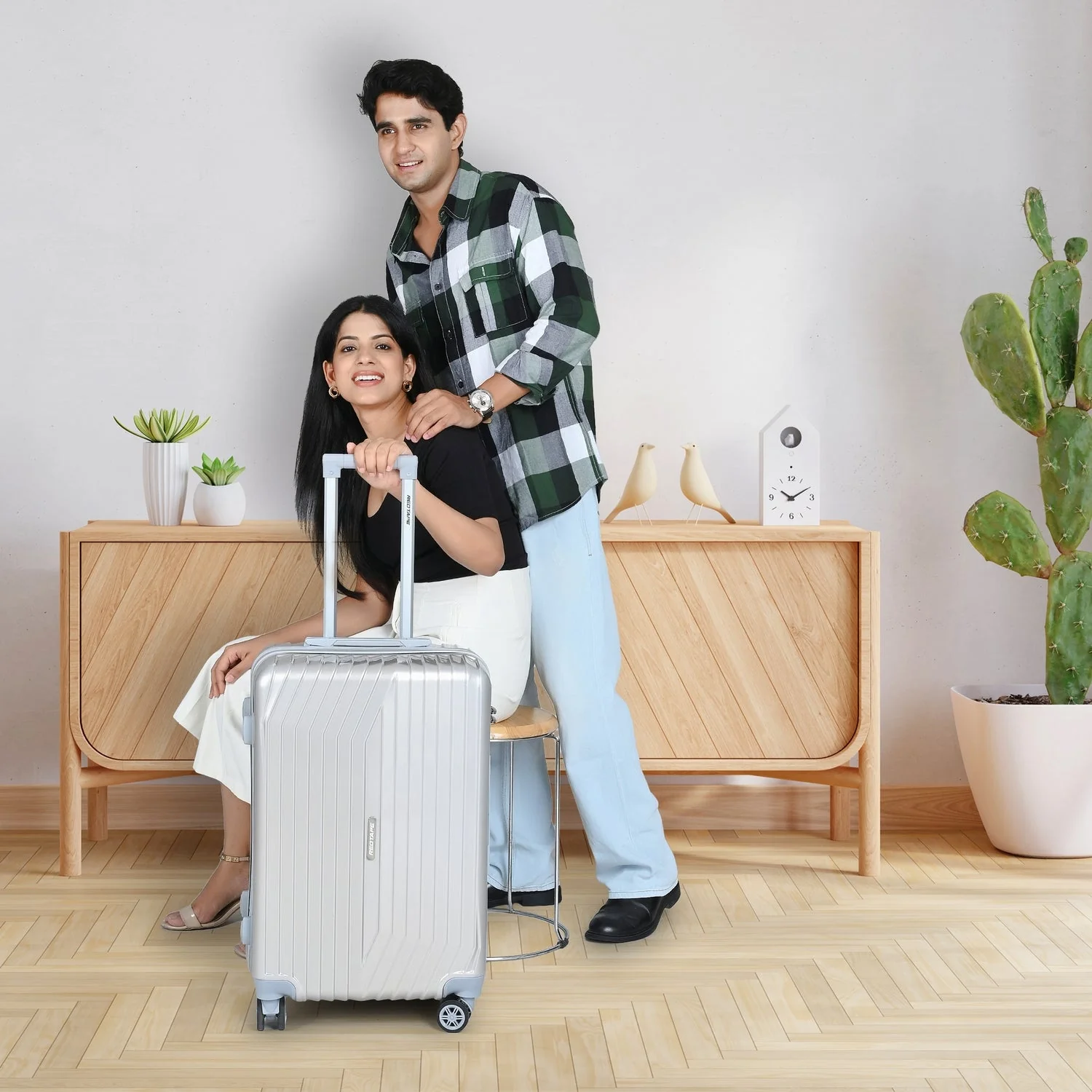 60L Hard Luggage Trolley Bag for Travel - Image 8
