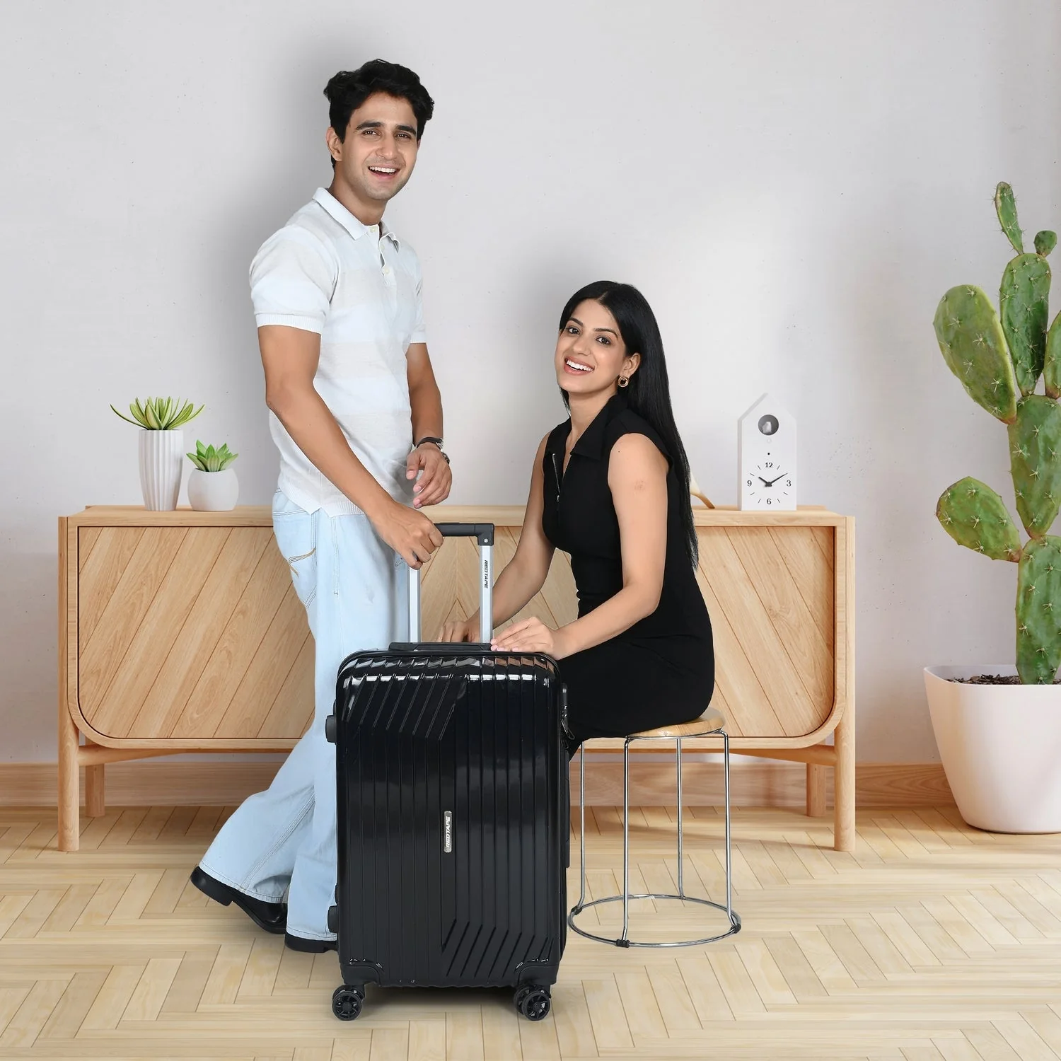 60L Hard Luggage Trolley Bag for Travel - Image 8