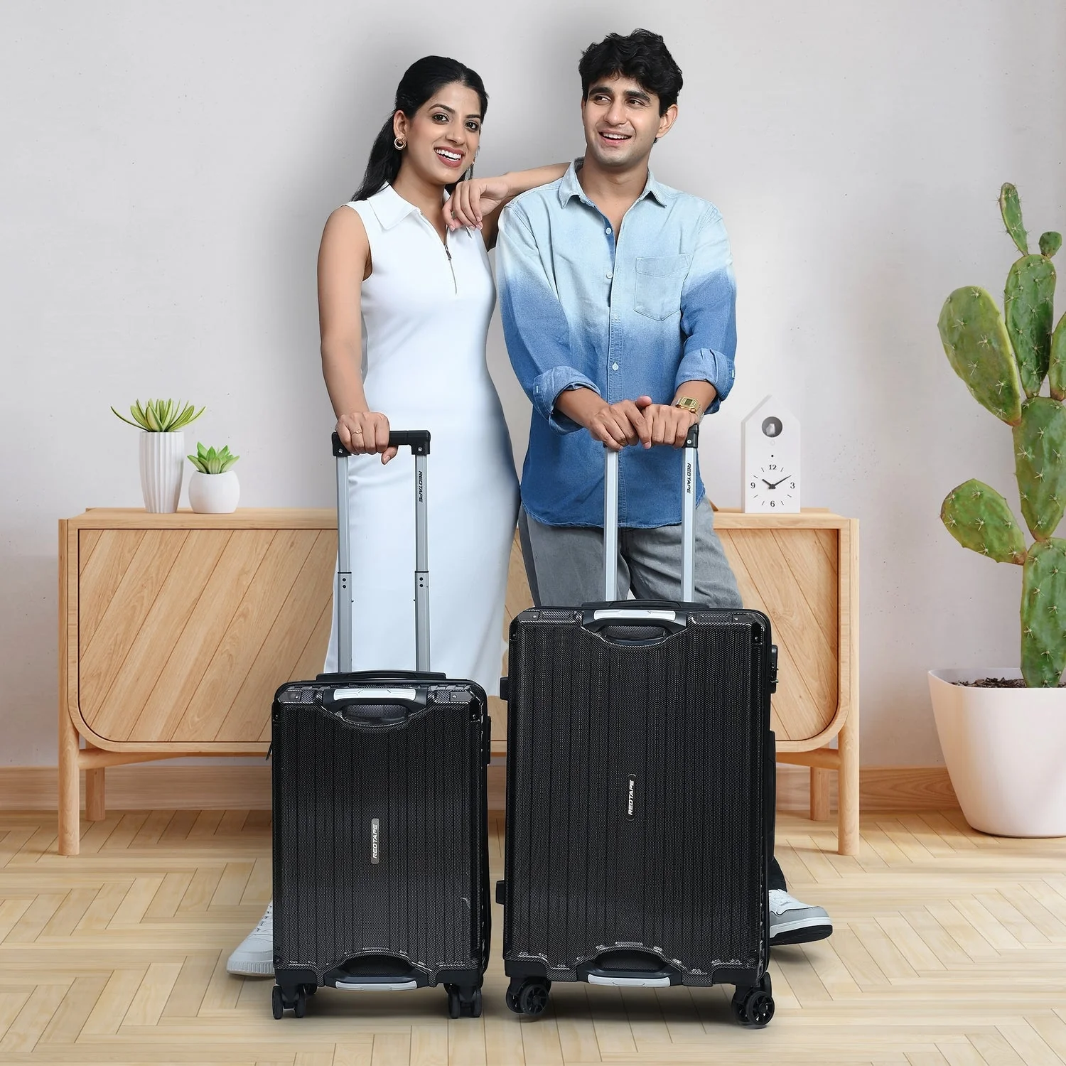 Black 8 Wheels Trolley Bag Set of 2 (Medium + Cabin) - Image 8