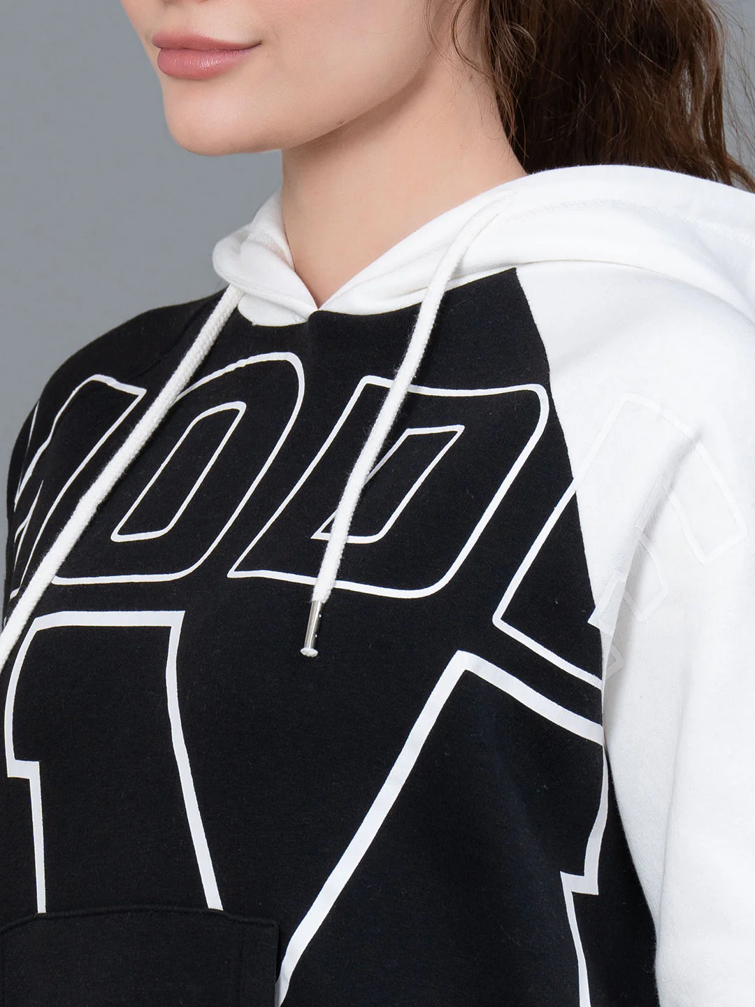 Black Graphic Print Cotton Poly Fleece Women's Hoodie - Image 4