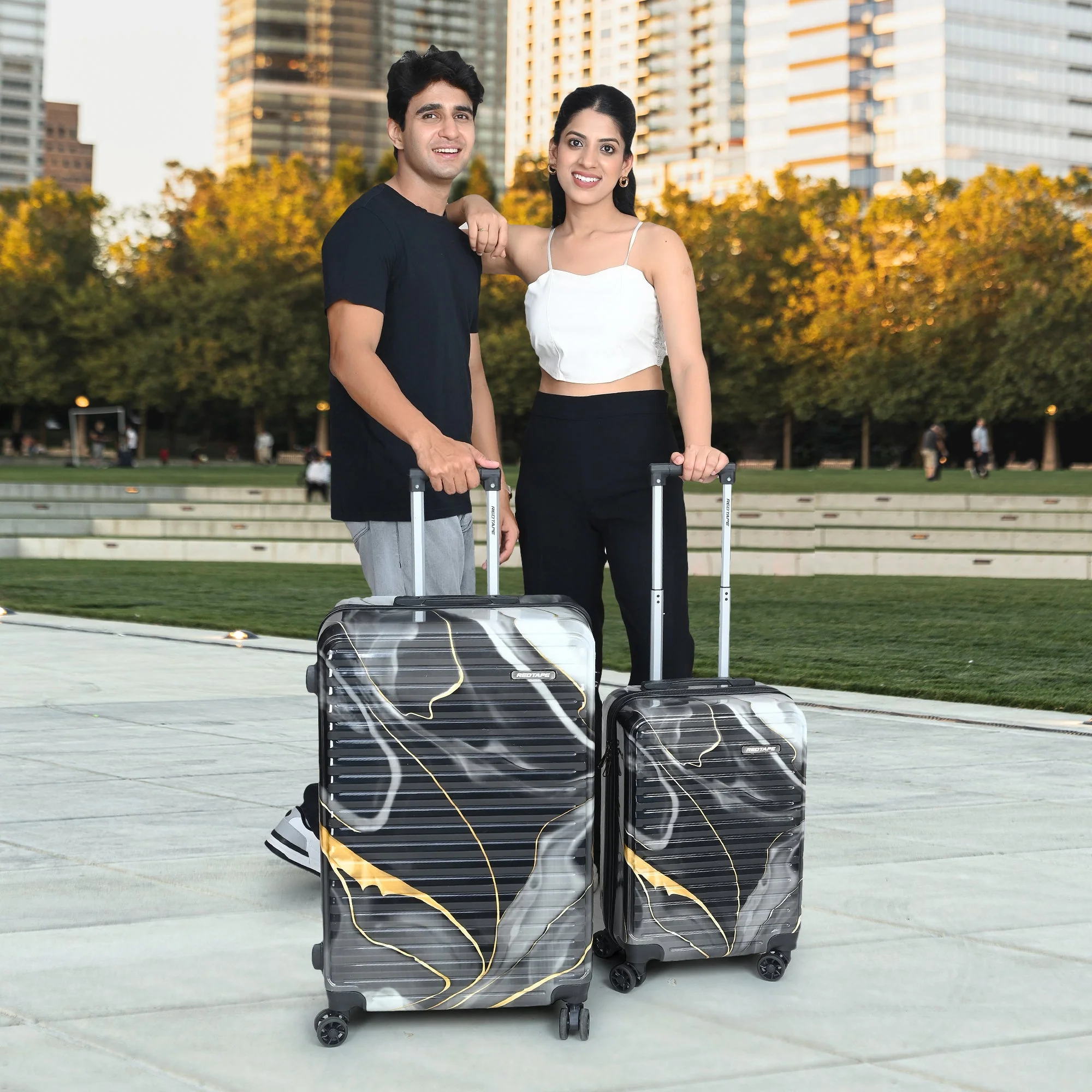 Black Print 8 Wheels Trolley Bag Set of 2 (Large + Cabin) - Image 8