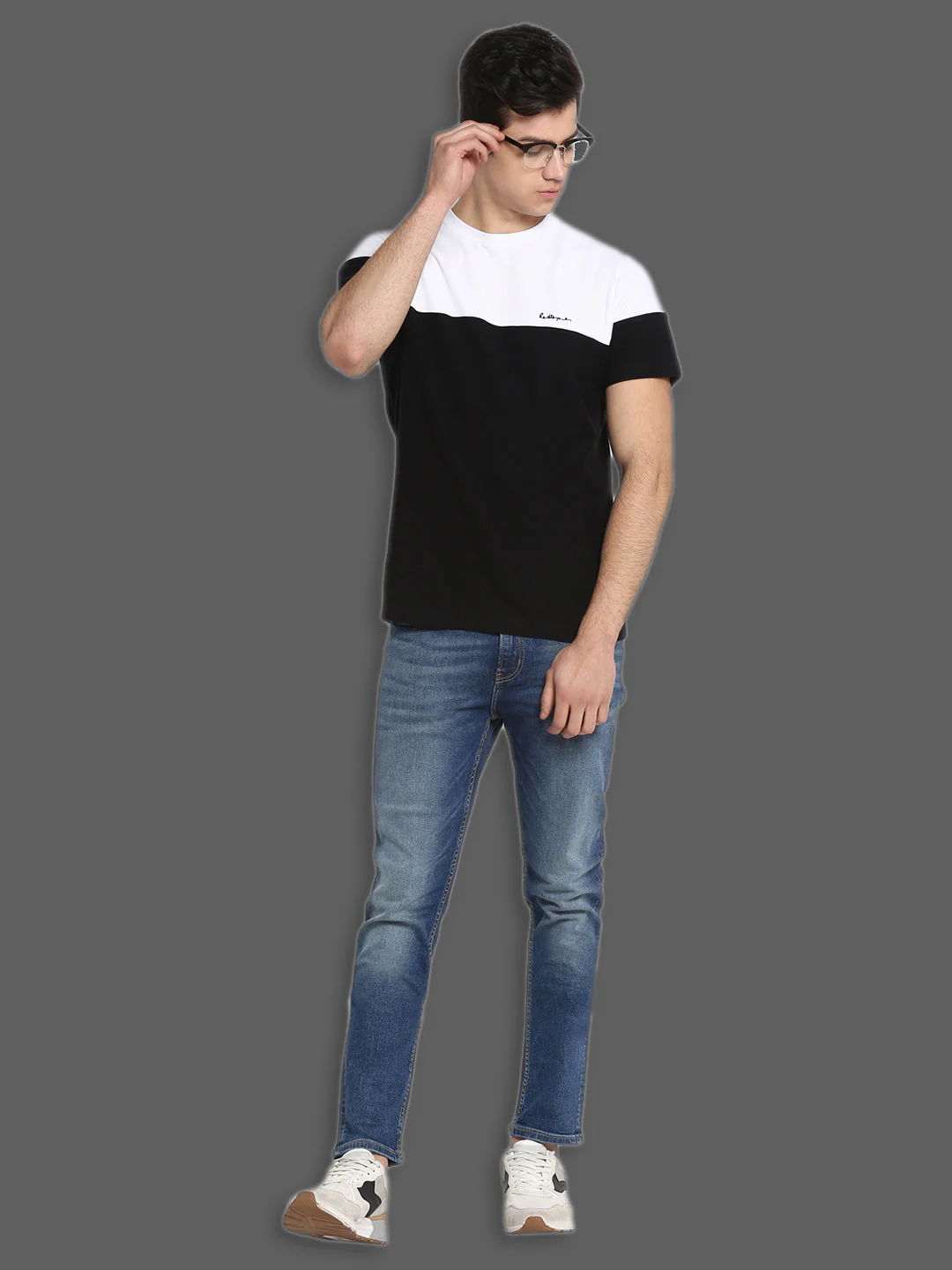 Classic Skinny Jeans for Men - Image 5