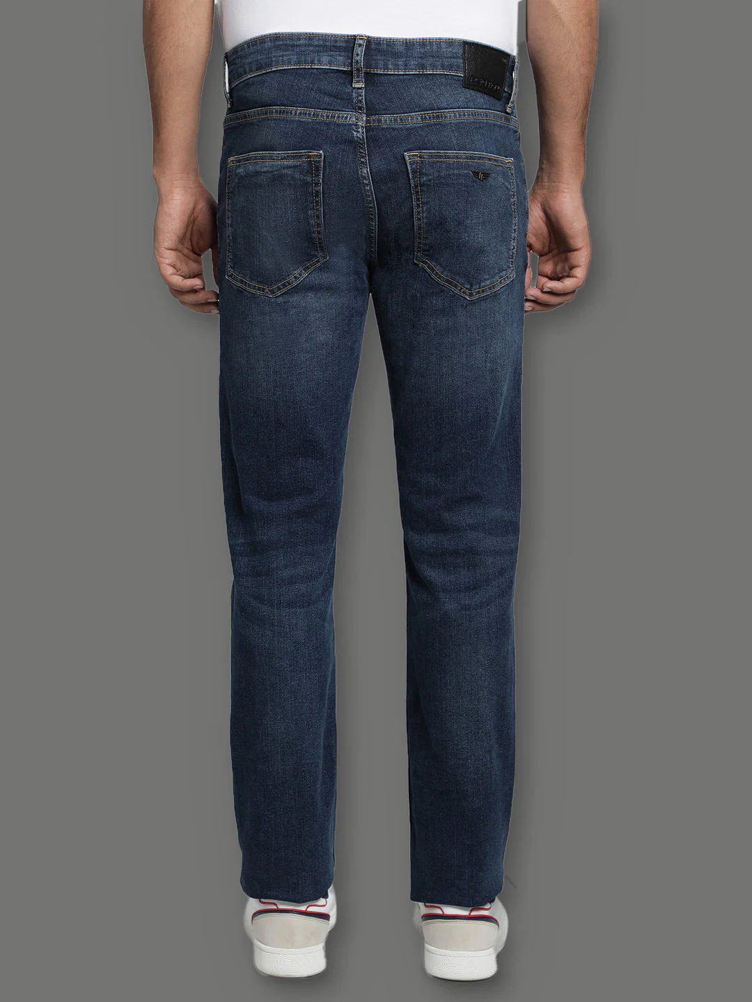 Classic Skinny Jeans for Men - Image 3