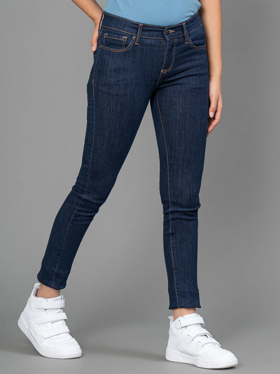 Girls Rinse Blue Solid Cotton Stretched Jeans - Image 2