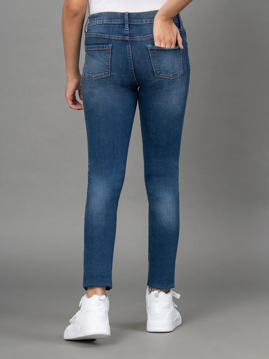 Girls Tinted Blue Solid Cotton Stretched Jeans - Image 3