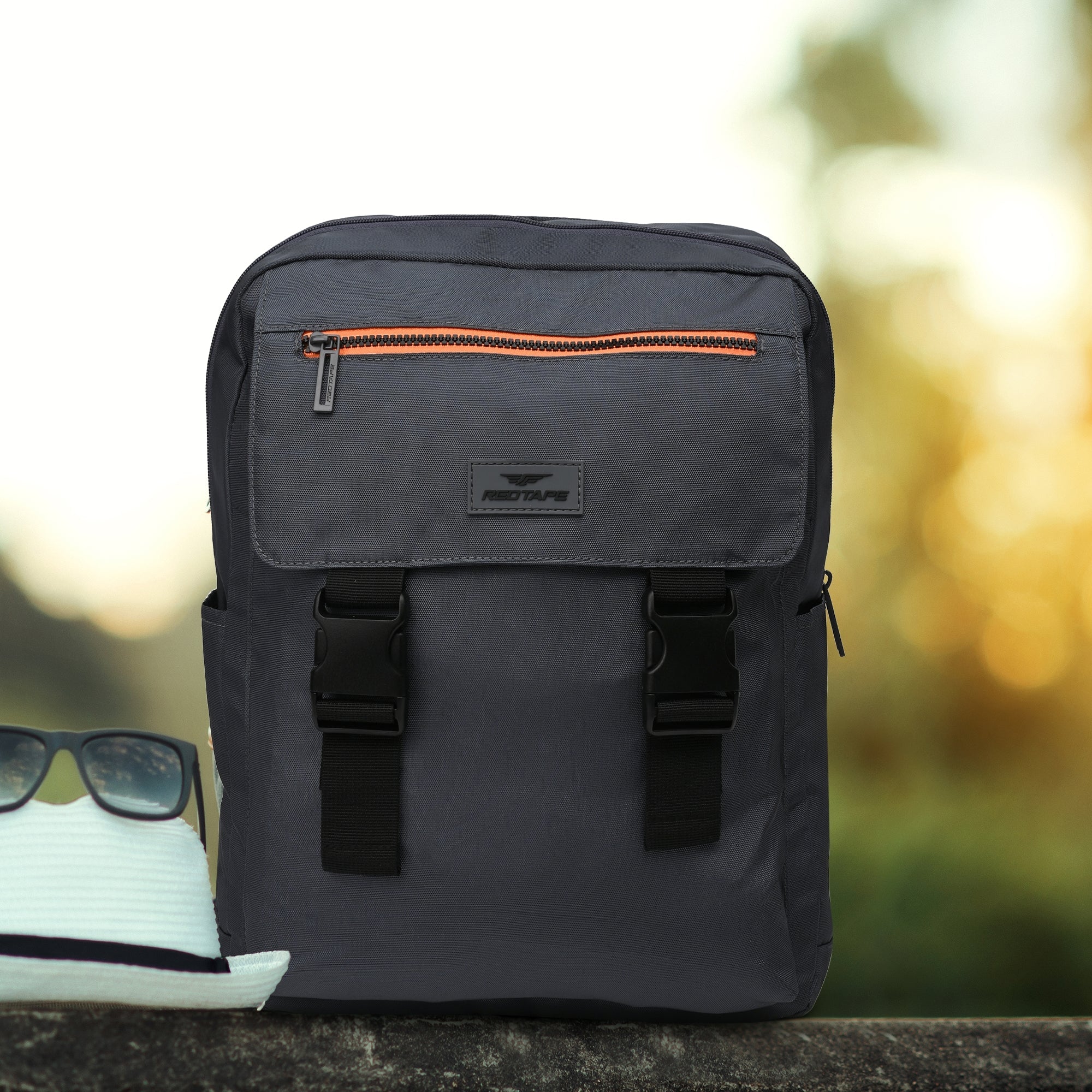 Grey Unisex 22L Polyester Laptop Backpack - Image 6