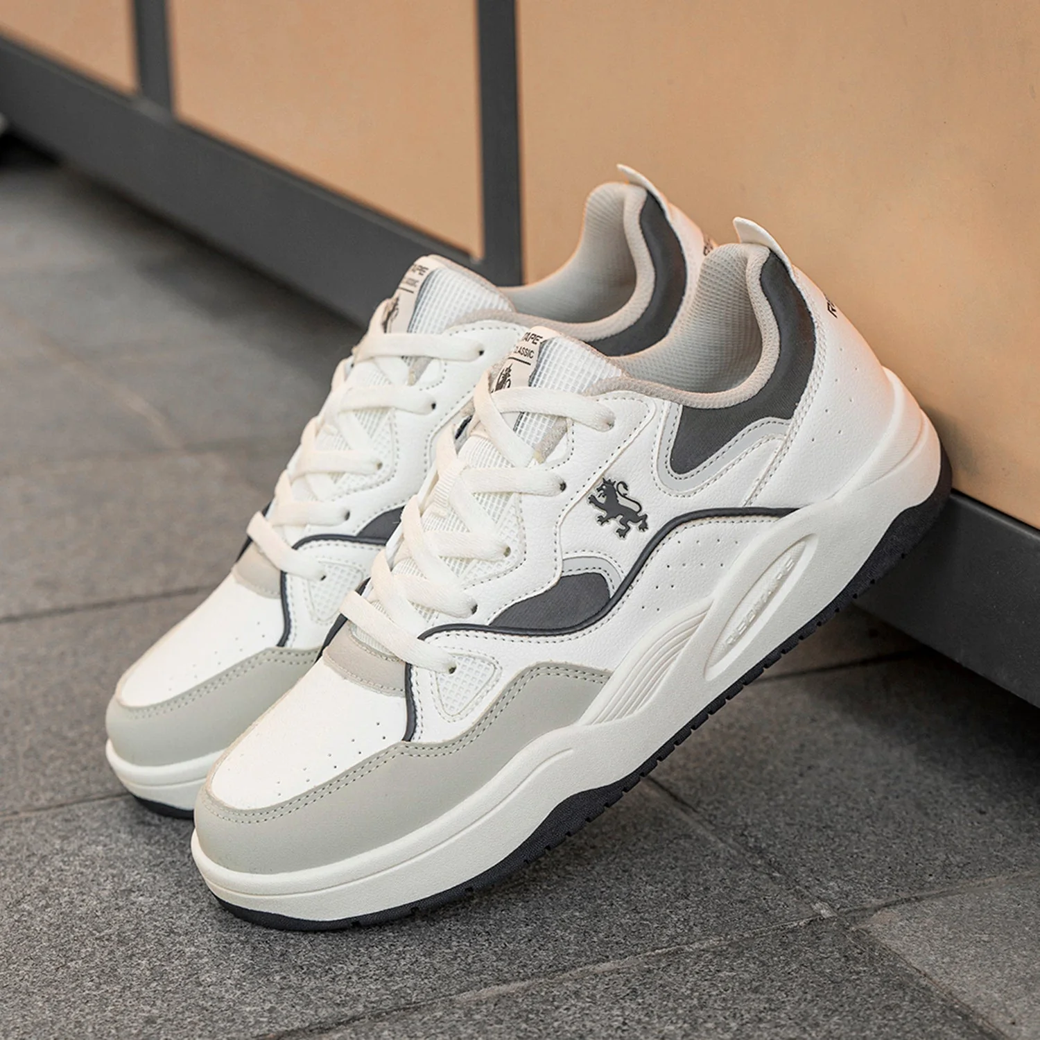 Lifestyle Sneakers Shoes for Men - Image 6