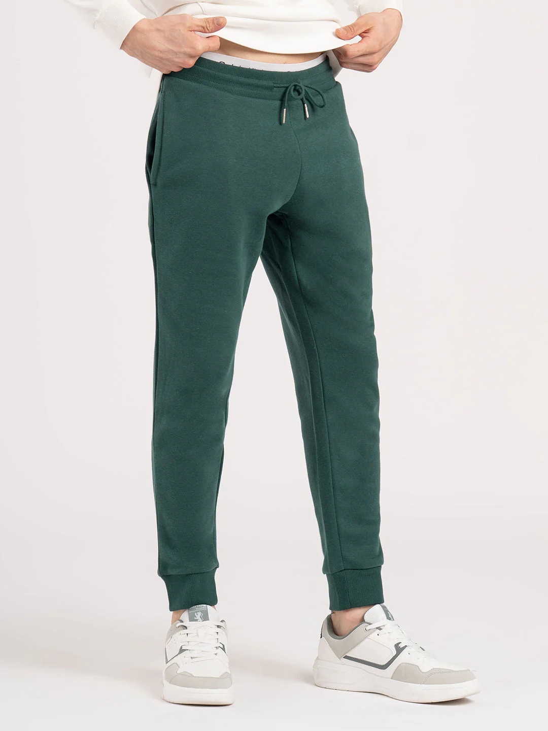 Men Green Solid Cotton Poly Jogger - Image 2