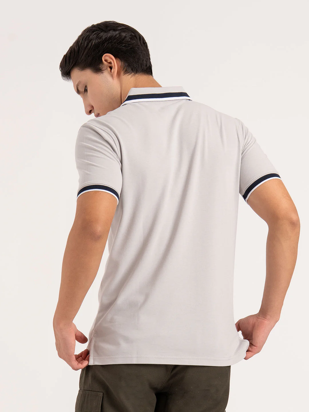 Men Grey Solid Two-Tone Tipping  Polo T-Shirt - Image 5