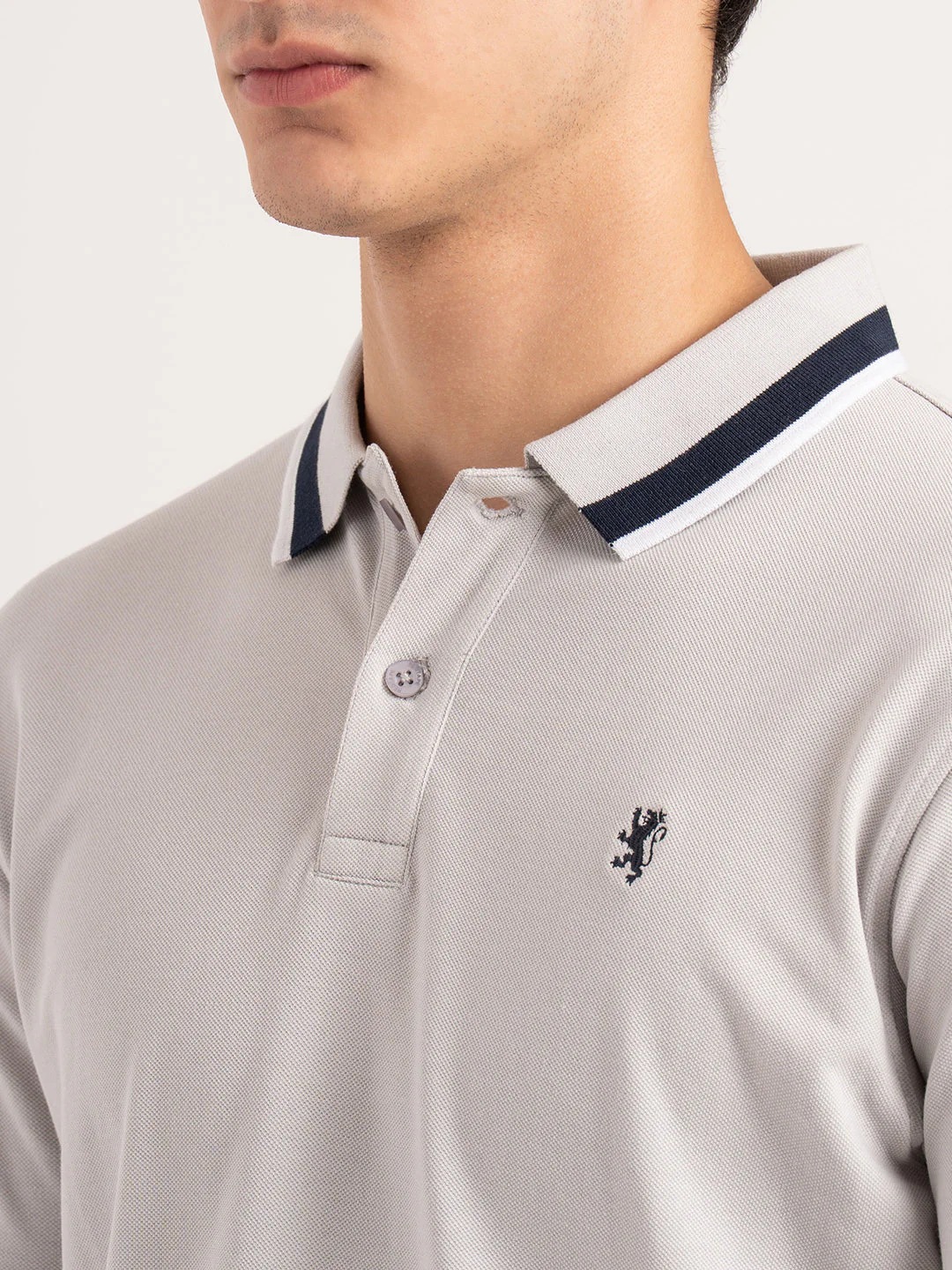 Men Grey Solid Two-Tone Tipping  Polo T-Shirt - Image 9