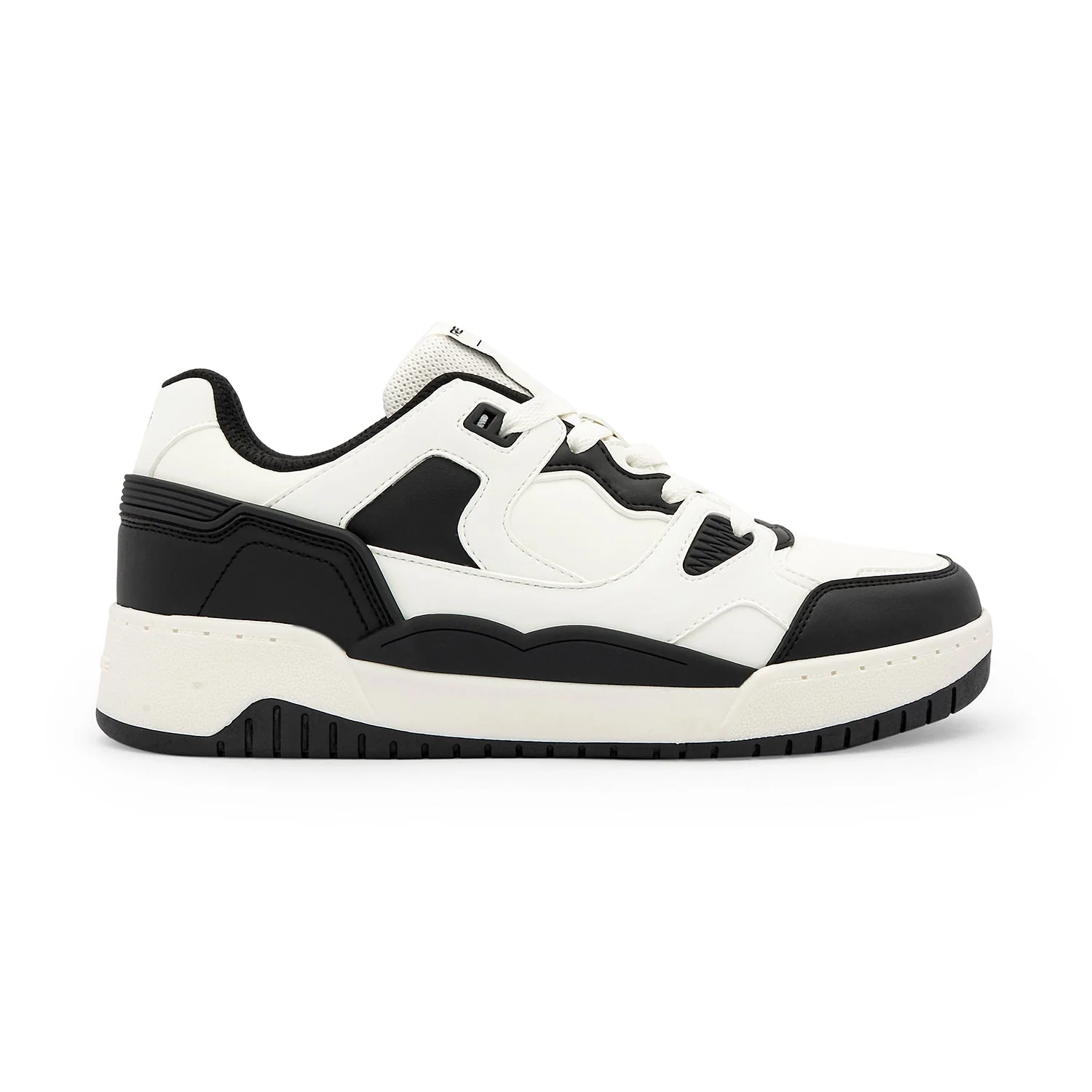 Men  Sneakers for Casual Comfort and Versatile Everyday Style - Image 2