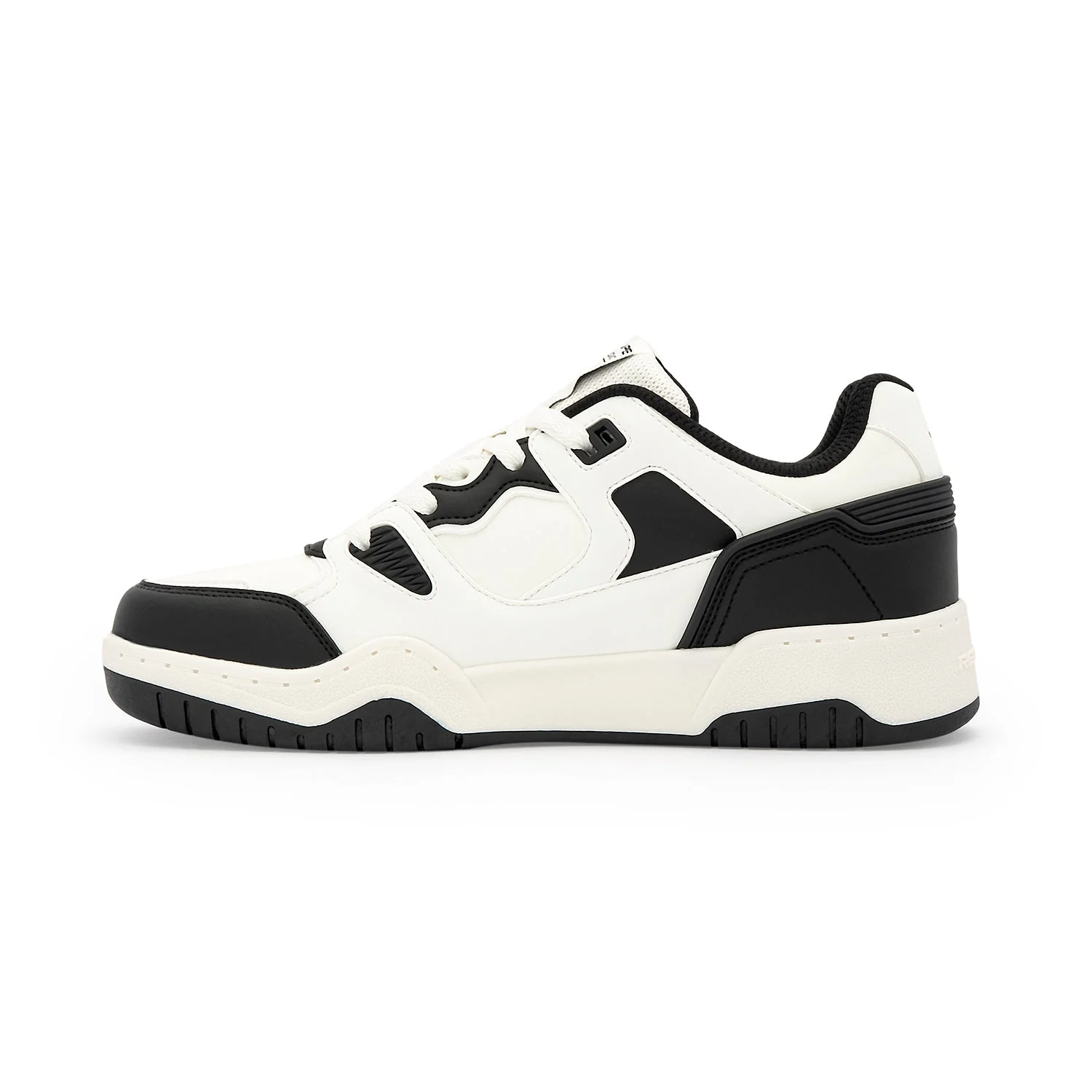 Men  Sneakers for Casual Comfort and Versatile Everyday Style - Image 4