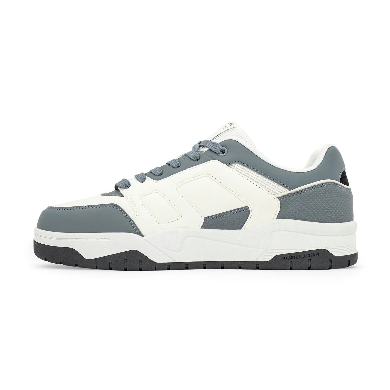Men  Sneakers for Daily Street Comfort - Image 4