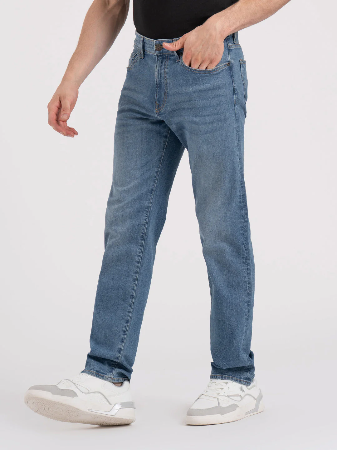MenÃ¢â‚¬â„¢s Straight Fit Denim Jeans - Image 2