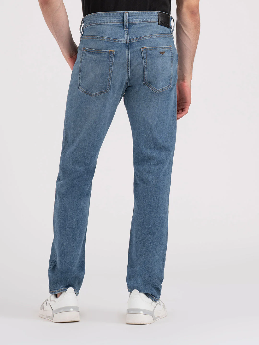 MenÃ¢â‚¬â„¢s Straight Fit Denim Jeans - Image 3