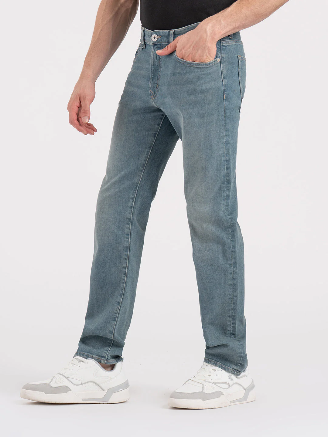 MenÃ¢â‚¬â„¢s Straight Fit Denim Jeans - Image 2