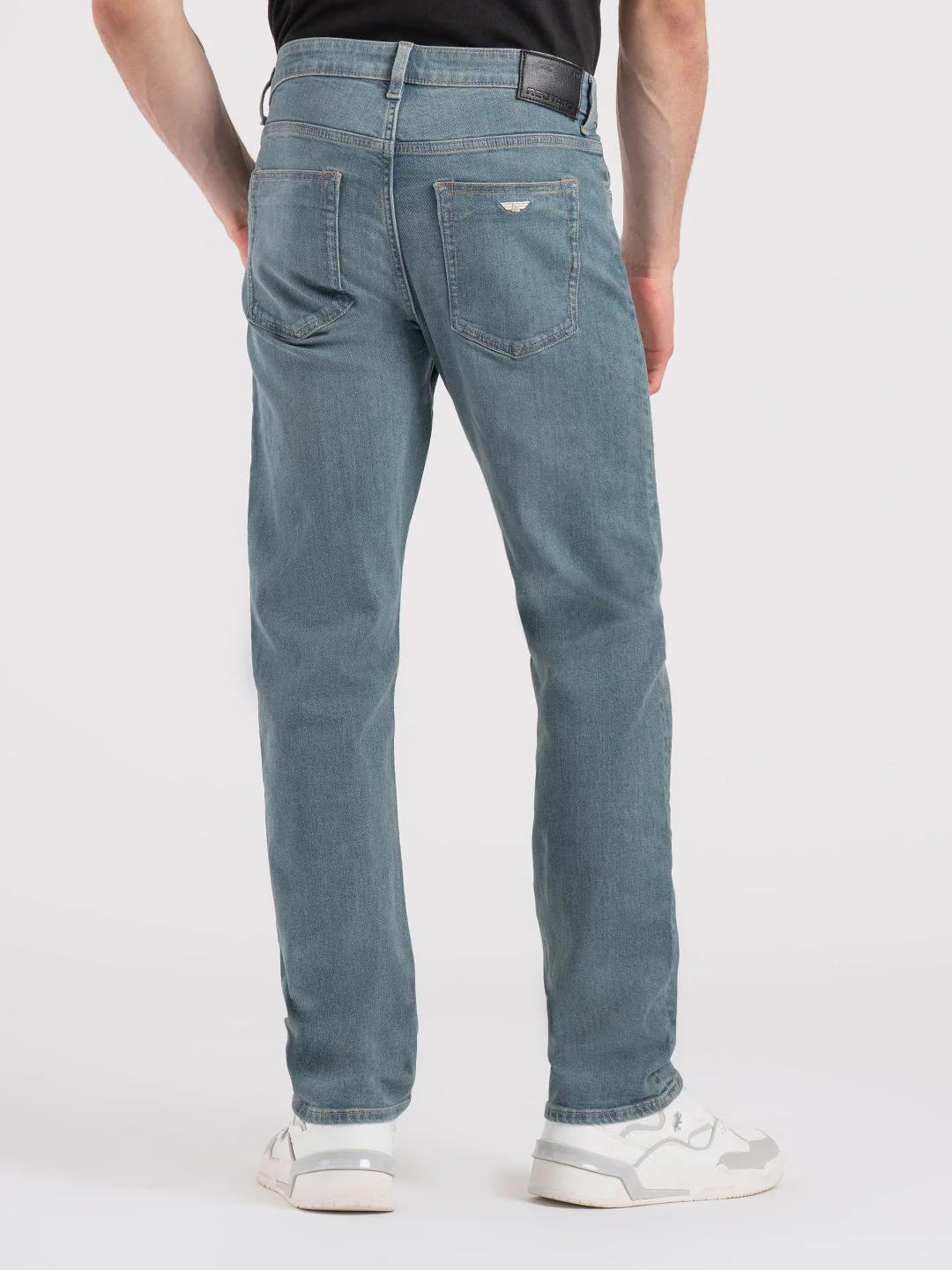 MenÃ¢â‚¬â„¢s Straight Fit Denim Jeans - Image 3