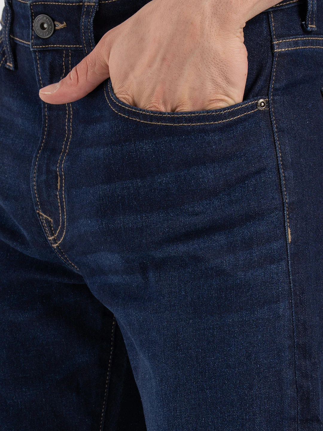 MenÃ¢â‚¬â„¢s Straight Fit Denim Jeans - Image 4