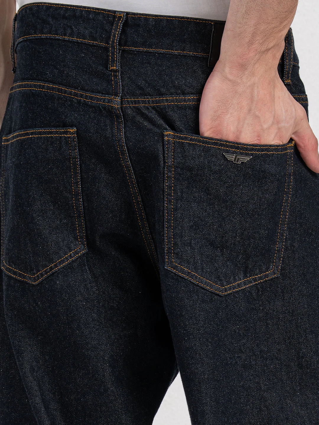 Men's Baggy Fit Jeans - Image 4