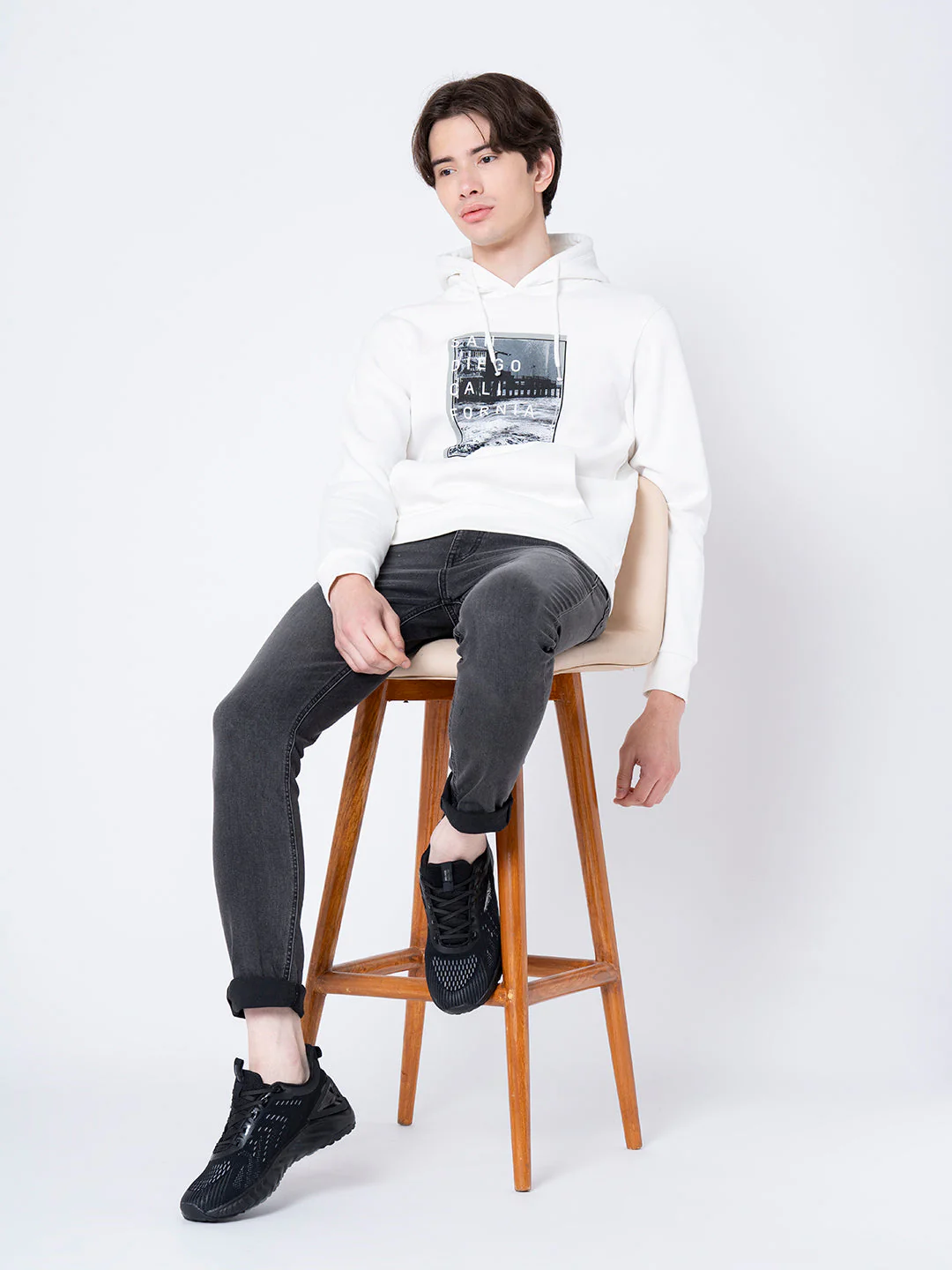 Men's Off White Graphic Print Hoodie - Image 5