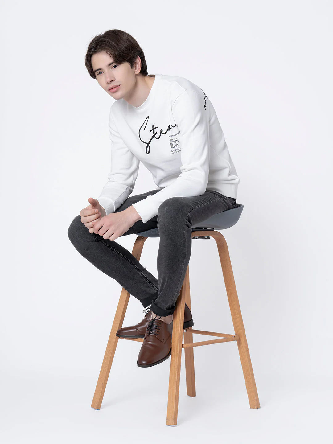 Men's Off White Graphic Print Sweatshirt - Image 5