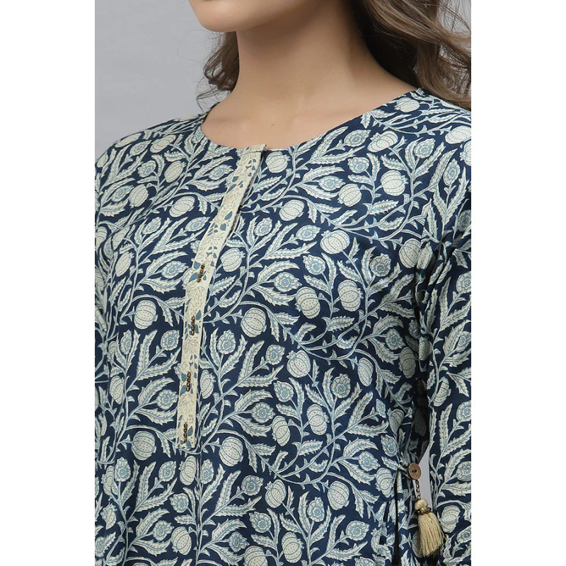 Women Dark Blue Printed Kurta - Image 3