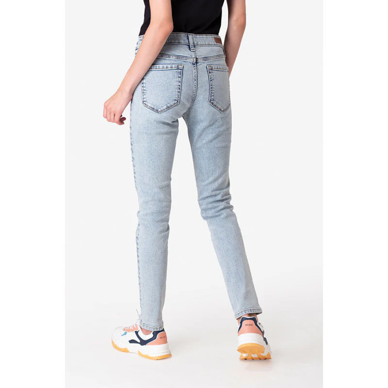 Women's Light Blue Denim Jeans - Image 4