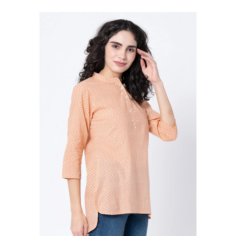 Women's Peach Zig Zag Print High Low Kurta - Image 2