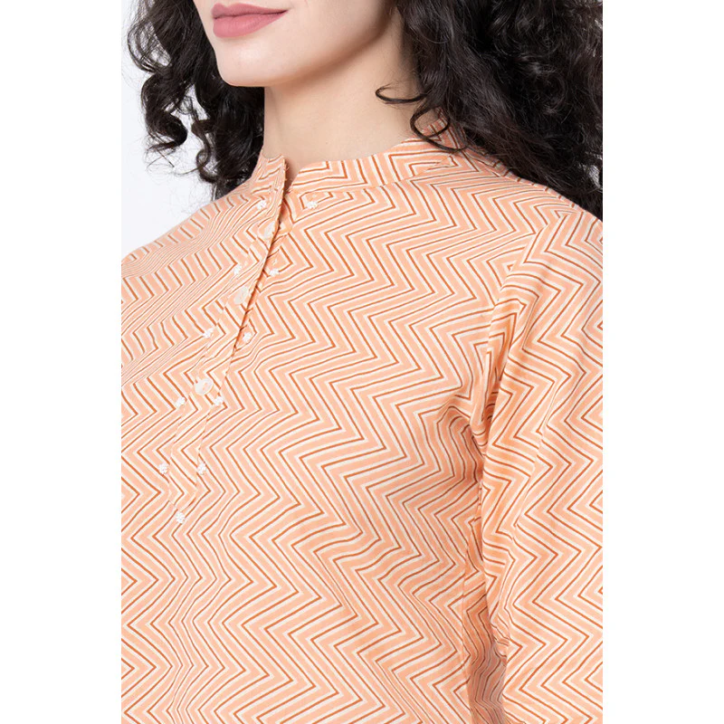 Women's Peach Zig Zag Print High Low Kurta - Image 4