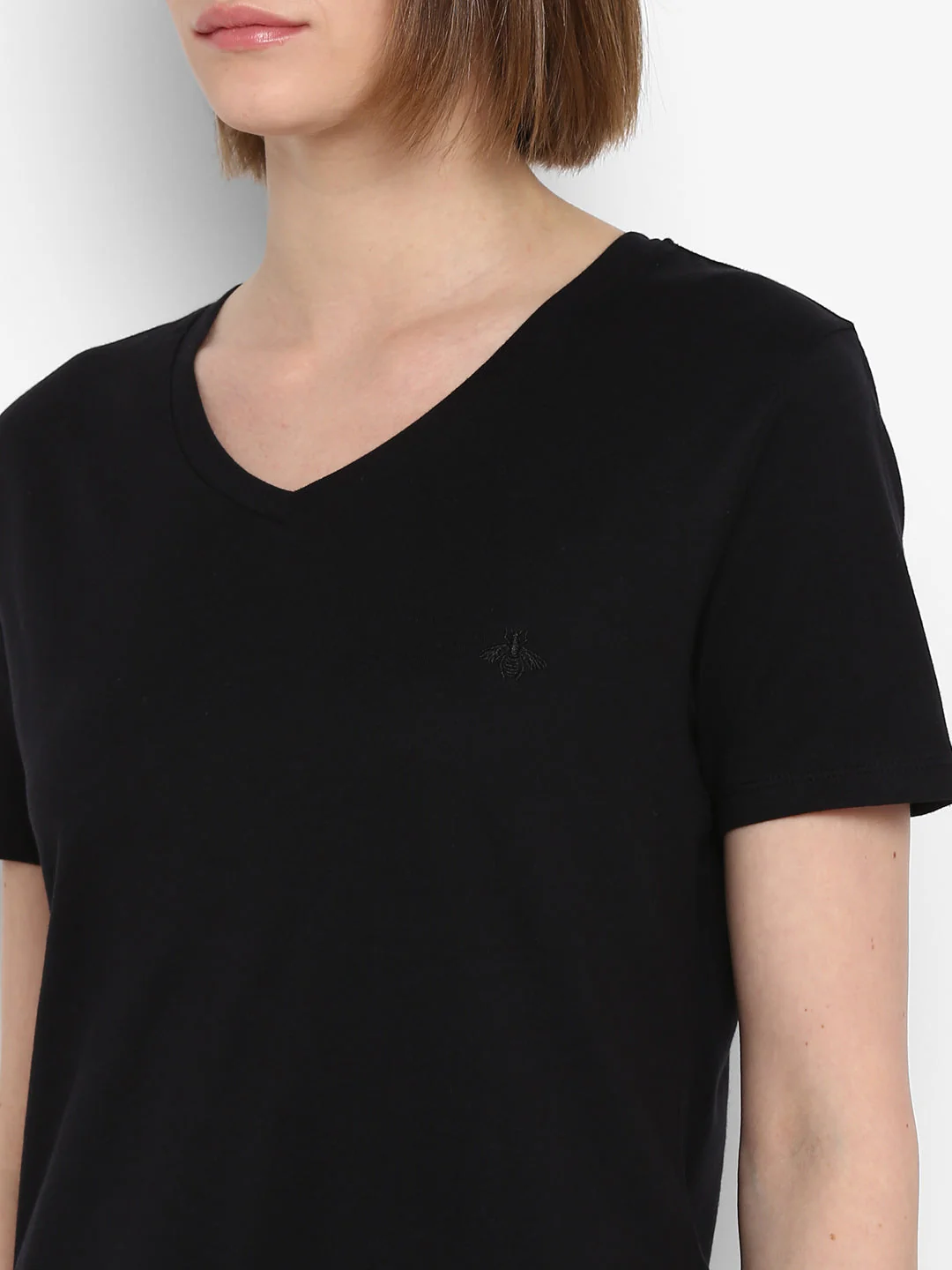 T-Shirt for Women in Black | Cotton V Neck T Shirt - Image 7