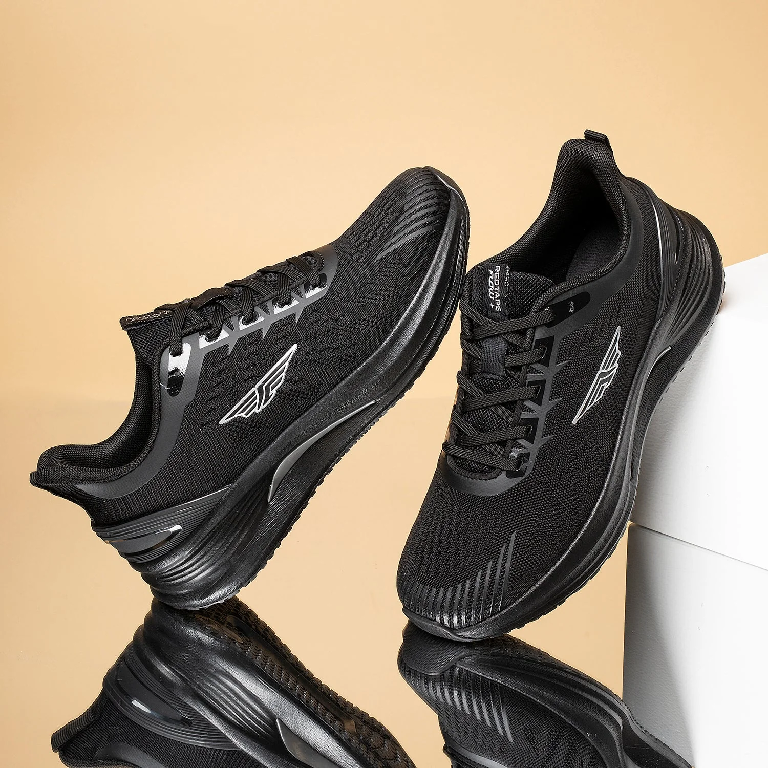 Athleisure Shoes for Men | Cultured Round-Toe Shape & Cushioning Technology - Image 6