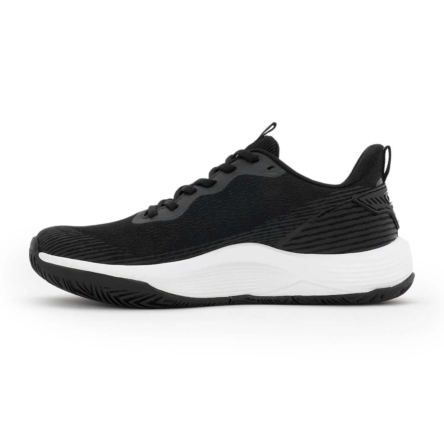 Black and White Basketball-Inspired Shoes for Men - Image 3