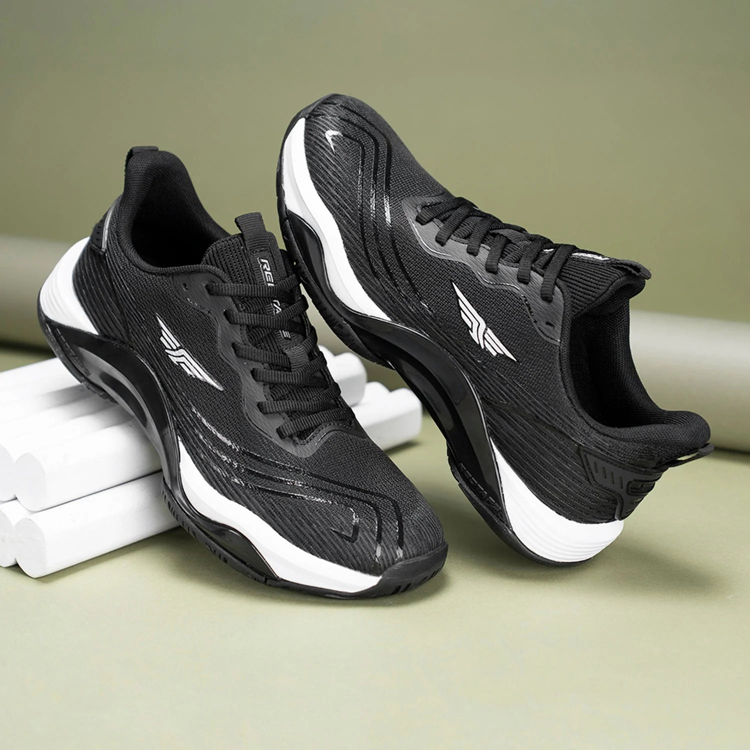 Black and White Basketball-Inspired Shoes for Men - Image 6
