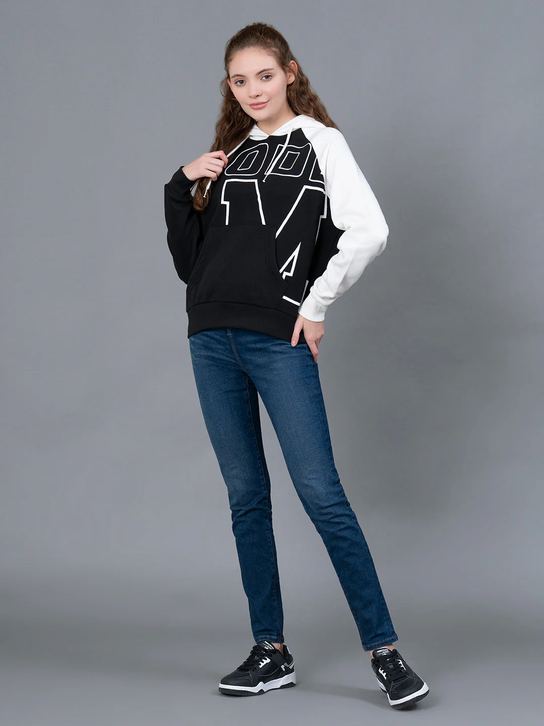 Black Graphic Print Cotton Poly Fleece Women's Hoodie - Image 5