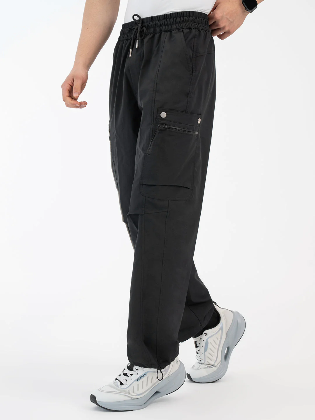 Red Tape Black Pants for Men - Image 2