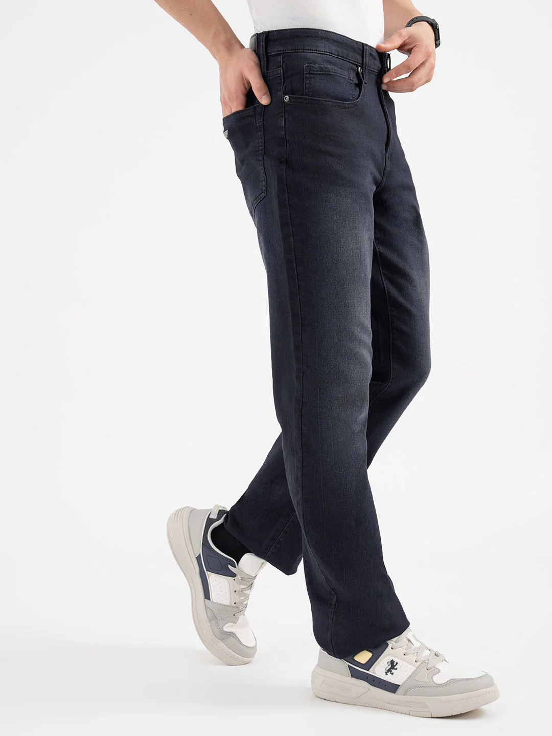 Red Tape Black Jeans for Men - Image 6