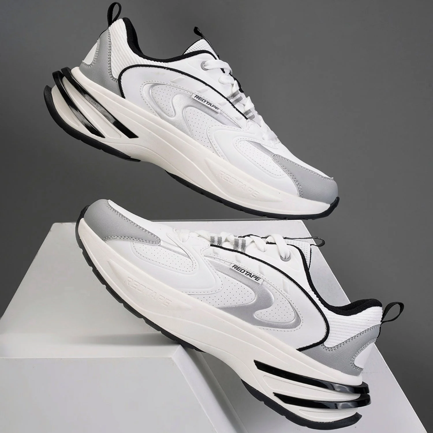 Casual-Sneaker-Shoes-for-Men-|-Elegantly-Rounded-Front,-Soothing-Insole-&-Impact-Resistant-Comfort - Image 6