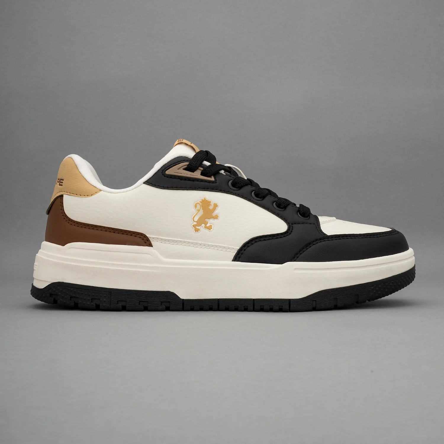 Classic Sneakers for Men for Everyday Casual Comfort - Image 2