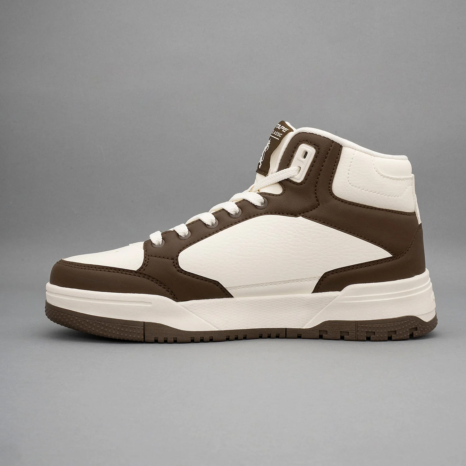 Classic Sneakers for Men for Everyday Casual Comfort - Image 3