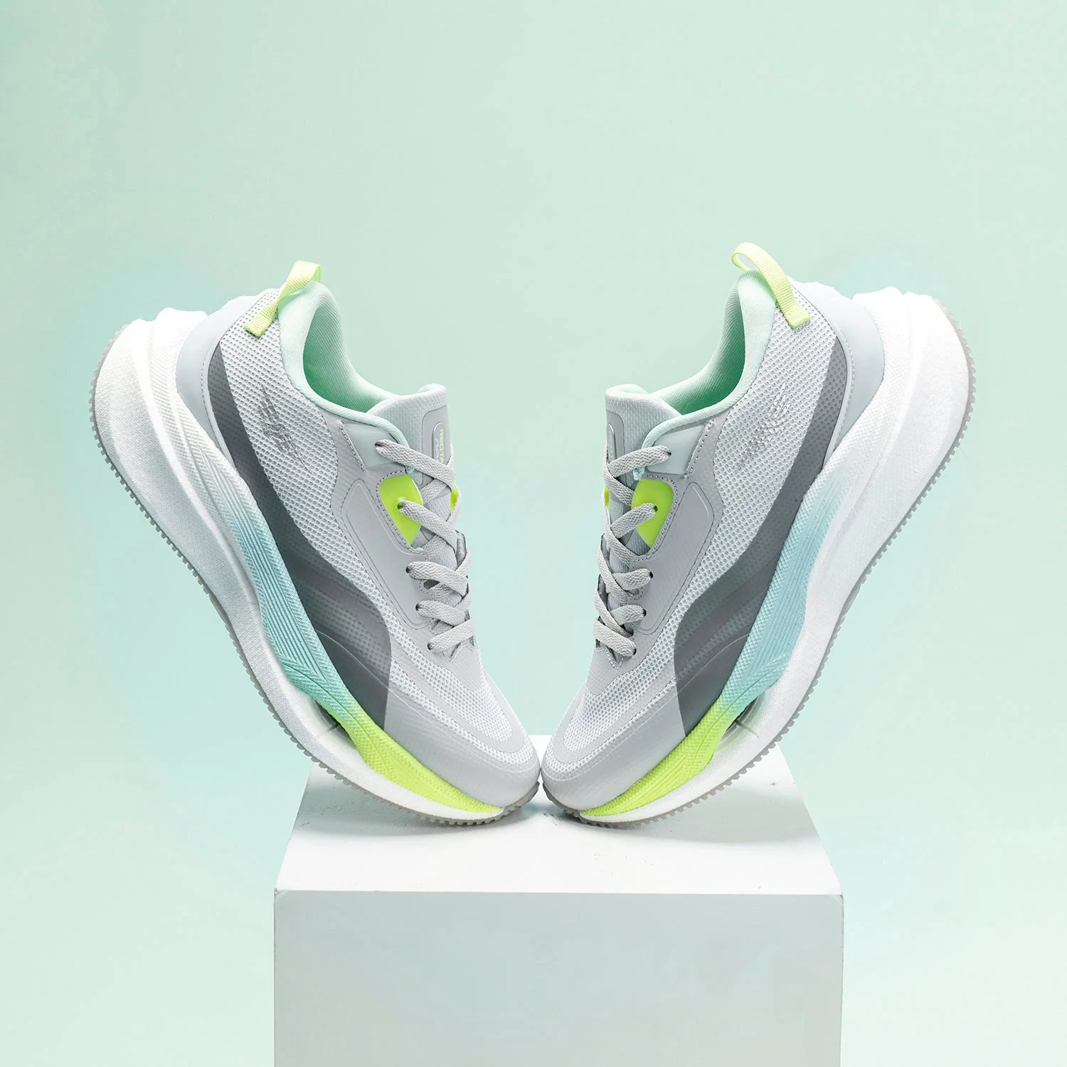 ETPU Athleisure Shoes for Men | Cultured Round-Toe Shape & Cushioning Technology - Image 6