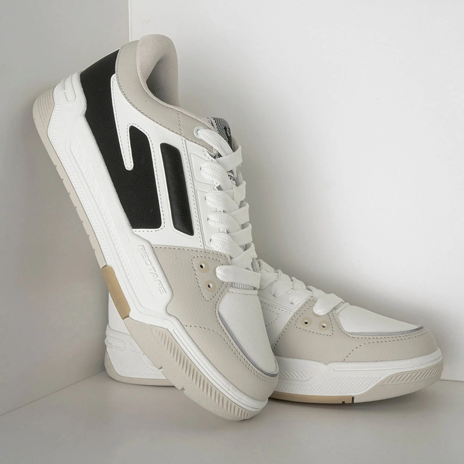 Lifestyle Sneakers for Men for Classic Everyday Comfort - Image 6