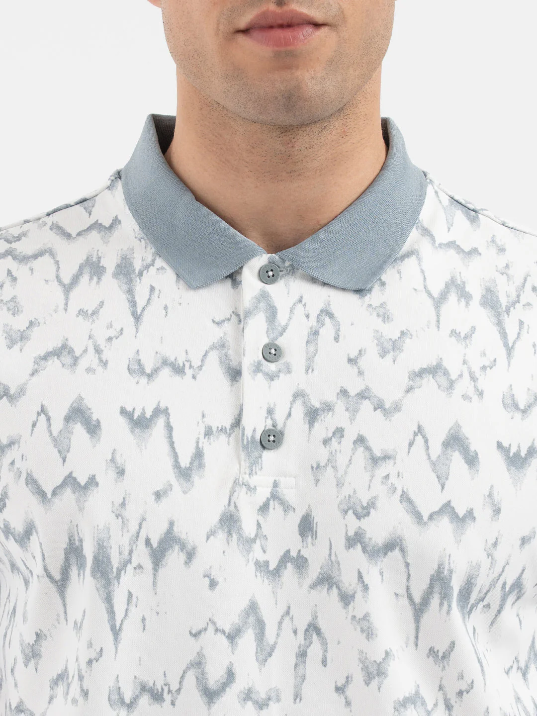 Red Tape Menâ€™s Polo T-Shirt in White And Blue - Image 4