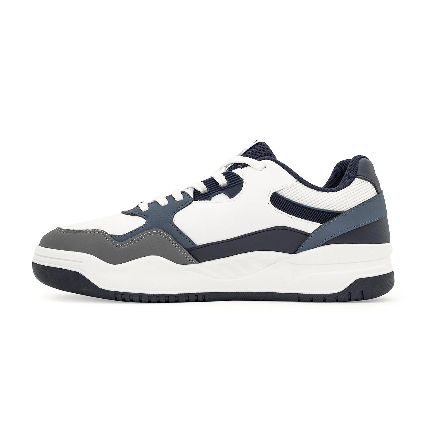 Men  Sneakers for Casual Everyday Style - Image 4