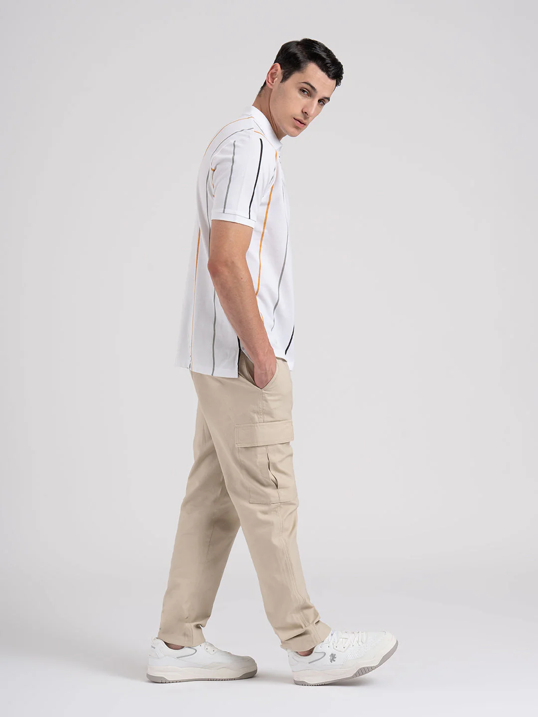Men White Pure Cotton Vertical Stripe Zipper Polo T-Shirt - Image 6