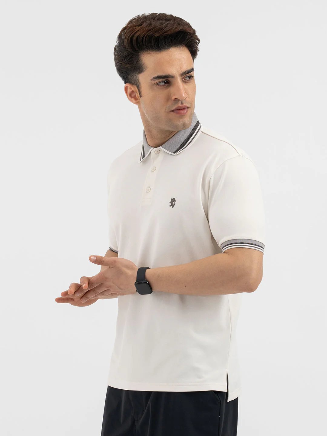Red Tape Menâ€™s Cream Polo T-Shirt - Image 2