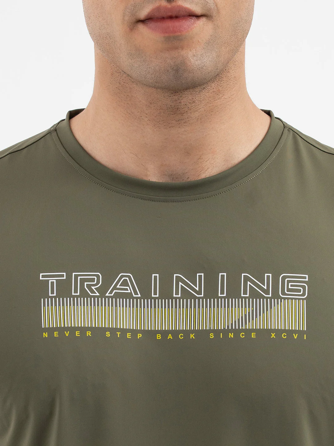 Red Tape Menâ€™s Dark Olive Graphic Activewear T-Shirt - Image 4