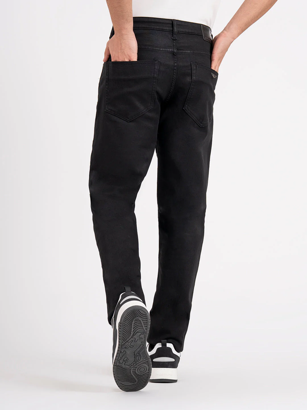 Men's Black Mid Rise Baggy Fit Jeans - Image 4